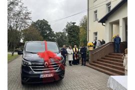 <b>Samochód Renault Traffic dla Domu Pomocy Społecznej w Cisewiu w gminie Karsin (ZDJĘCIA)</b>