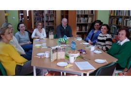<b>Marcowe spotkanie Dyskusyjnego Klubu Książki w Bibliotece Publicznej w Czersku (FOTO)</b>