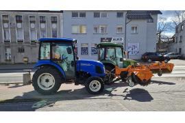 <b>CZERSK.  Wiosenne porządki na chodnikach w centrum Czerska, przy DK22  (ZDJĘCIA, WIDEO) </b>
