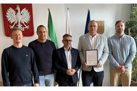 <b>CZERSK. Spotkanie przedstawicieli Zarządu MKS Handball Czersk z Burmistrzem Czerska, Danielem Szpręgą</b>