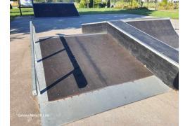 <b>CZERSK. Usterki w skateparku – usunięte. Urządzenia po kolejnym remoncie (ZDJĘCIA)</b>