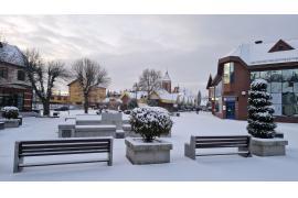 <b>GM. CZERSK. Są ferie jest… śnieg. Uważajcie, na drogach trzeba zachować ostrożność (ZDJĘCIA, WIDEO)</b>