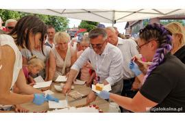 <b> CZERSK. Urodzinowy tort – Czersk świętuje! (ZDJĘCIA, WIDEO) </b>
