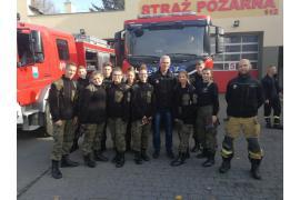 <b>Klasa mundurowa LO z wizytą <br>u czerskich strażaków (FOTO)</b>