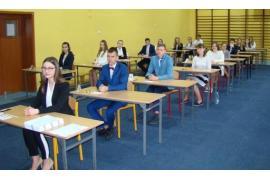 <b>Egzamin gimnazjalny w Łęgu (FOTO)</b>