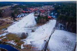 <b> Ferie zimowe w Zajeździe Fojutowo – aktywny wypoczynek w wyjątkowym miejscu. Czeka na Ciebie STOK, LODOWISKO, BASEN, SIŁOWNIA, SPA, RESTARURACJA</b>