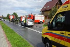 <b>Kolizja trzech aut na ul. Wielewskiej. Pięć osób trafiło do szpitala (ZDJĘCIA)</b>