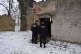<b>Interwencja policjantów dotycząca m.in. osób bezdomnych miała miejsce w Czersku</b>