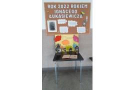 <b> Rok 2022 rokiem Ignacego Łukasiewicza - LO Czersk (ZDJĘCIA, WIDEO) </b>