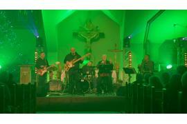 <b>CZARNA WODA. Koncert kolęd i pastorałek zespołu Bernard Dornowski Ex Czerwone Gitary (ZDJĘCIA, WIDEO)</b>