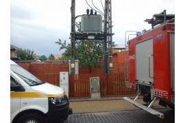 <b>Brak prądu – awaria urządzenia przy ul. Derdowskiego w Czersku. Na miejscu interweniowała m.in. straż pożarna (FOTO)</b>