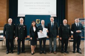 <b> POMORSKIE. Ponad milion złotych na nowy sprzęt i ośrodek szkoleniowy dla strażaków (ZDJĘCIA) </b>