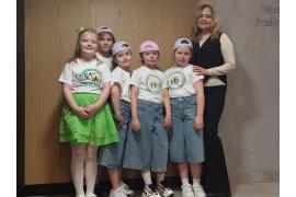 <b>CZERSK. Sukces wokalistek z SP 1 w Czersku. MUZYCZNE POWITANIE WIOSNY (ZDJĘCIA)</b>