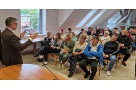 <b>CZERSK. Burmistrz: Będzie pięknie! Spotkanie osób handlujących z włodarzem (ZDJĘCIA, WIDEO)</b>