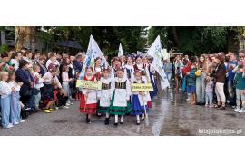 <b> GM. KARSIN. MIĘDZYNARODOWY FESTIWAL FOLKLORU – XI KASZUBSKIE SPOTKANIA Z FOLKLOREM ŚWIATA. PARADA ORAZ KONCERT INAUGURACYJNY (ZDJĘCIA, WIDEO) </b>