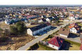 <b>NOWE DOMY W CZERSKU. Spokojna okolica - blisko centrum miasta! AKTUALIZACJA. UWAGA! POZOSTAŁ TYLKO 1 z 4 DOMÓW (WIZUALIZACJE, ZDJĘCIA)</b>