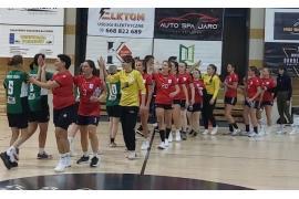 <b> CZERSK. Autonomiczna Liga Piłki Ręcznej. Panie z MKS Handball Czersk pokonują zespół MGKS Pokolenie Człopa aż 30:12! GRATULACJE! Komentarz trenerki (ZDJĘCIA, WIDEO)</b>