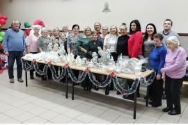 <b>GM. CZERSK. Spotkanie opłatkowe w Gutowcu. Zaśpiewała Sylwia Matuszewska (ZDJĘCIA, PODZIĘKOWANIA)</b>