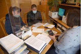 <b>Uchodźcy z Ukrainy mogą już składać wnioski o wydanie numeru PESEL. W czerskim ratuszu w pok. nr 14</b>