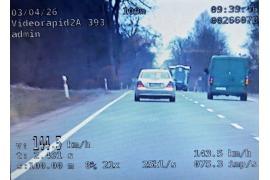 <b>DK22. 167 km/h i 144 km/h na `berlince` – wysokie mandaty i zatrzymane prawa jazdy</b>