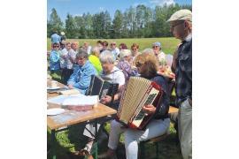<b>CZERSK. Piknik słuchaczy UTW w Kłodni (ZDJĘCIA, WIDEO)</b>