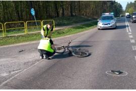 <b> Kolejne potrącenie rowerzysty <br>na ścieżce rowerowej - apel policji</b>