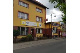 <b> Salon Meblowy `U CYLONA`. Przyjmę ucznia na praktyczną naukę zawodu tapicer </b>