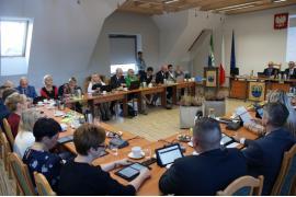 <b> XIII sesja Rady Miejskiej w Czersku (porządek obrad, materiały, wideo, ZDJĘCIA)</b>