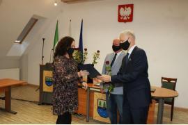 <b>Dzień Edukacji Narodowej w Czersku. Burmistrz wręczył nagrody (LISTA, ZDJĘCIA)</b>