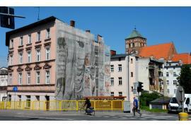 <b>Ruszyły prace związane z chojnickim muralem</b>