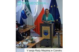 <b>CZERSK. Anna Bielawska-Jutrzenka powiedziała o powodach rezygnacji ze stanowiska. Dementowała plotki. Radni zadawali pytania. Czy burmistrz określił dyrektorkę jako nieskromną osobę?  (WIDEO)</b>