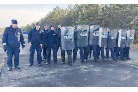 <b>GM. KARSIN. Ćwiczenia dowódczo-sztabowe policjantów na lotnisku w Borsku, m.in. z powiatu chojnickiego (ZDJĘCIA, WIDEO)</b>