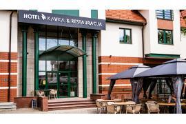 <b>Hotel Kavka w Czersku zaprasza na... kawkę i nie tylko! W końcu Majówka! Już jest ogródek przed lokalem. Wpadajcie do nas! (ZDJĘCIA, WIDEO)</b>