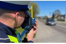 <b>POW. CHOJNICKI. 54 wykroczenia - 44 dotyczyły przekroczenia dozwolonej prędkości. Chojniccy policjanci przypominają: Noga z gazu! Wczoraj realizowano ogólnopolskie działania `Prędkość`</b>