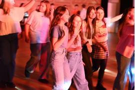 <b>CZERSK. Dyskoteka dla uczniów klas IV-VIII (ZDJĘCIA, WIDEO)</b>