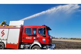 <b>GM. CZERSK. Pożar nasypów kolejowych. Linia 203, Chojnice–Tczew. Akcja gaśnicza w kilku miejscach jednocześnie, odcinek Czersk-Rytel (ZDJĘCIA, WIDEO). </b>