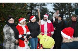 <b>GM. CZERSK. Mikołajki w Sołectwie Złotowo. Rozświetlenie choinki i prezenty (ZDJĘCIA, WIDEO)</b>