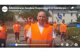<b>Administracja Zasobów Komunalnych w Czersku pomaga Tosi! Pompują też czerscy urzędnicy oraz WETERANI (WIDEO)</b>