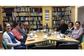 <b> Spotkanie DKK w Bibliotece Publicznej w Czersku. `Hashtag` Remigiusza Mroza</b>