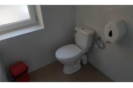 <b>Radny złożył interpelację w sprawie toalet na dworcu PKP w Czersku</b>