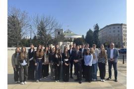 <b>Gm. Czersk. Młodzież i Seniorzy z Czerska poznają pracę Sejmu</b>